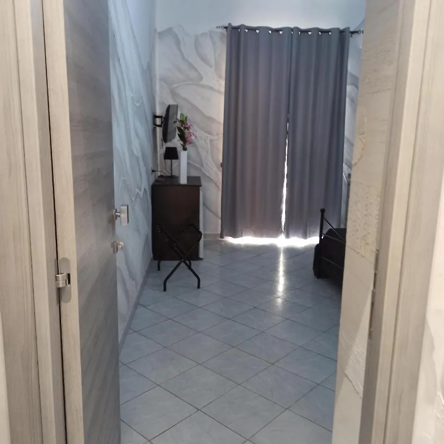 In The Center Rooms ナポリ 0*,  イタリア